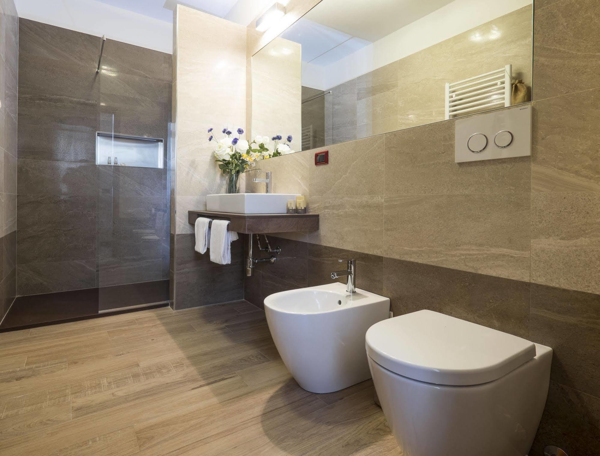 Residence Caffe Savona Альба Екстер'єр фото