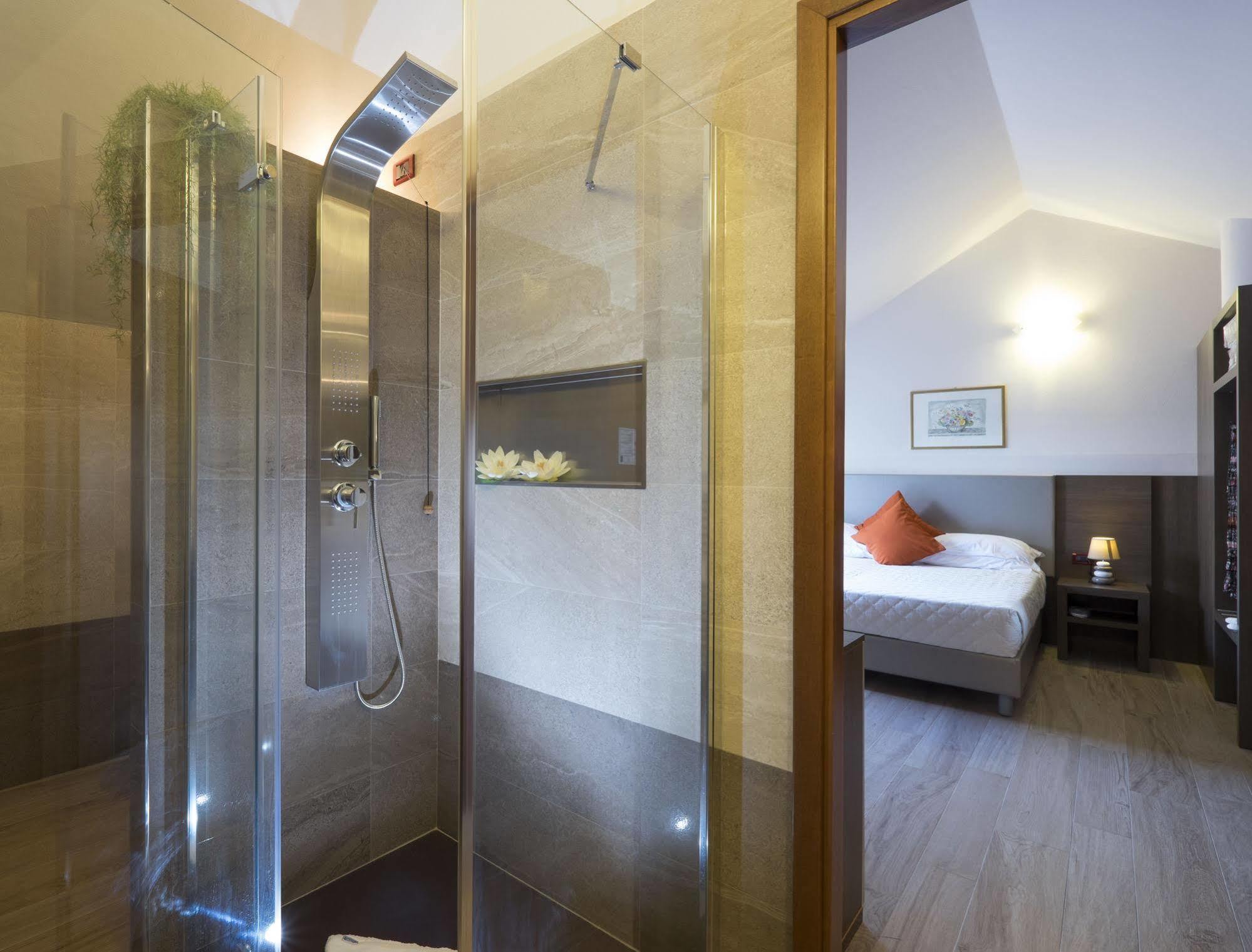 Residence Caffe Savona Альба Екстер'єр фото